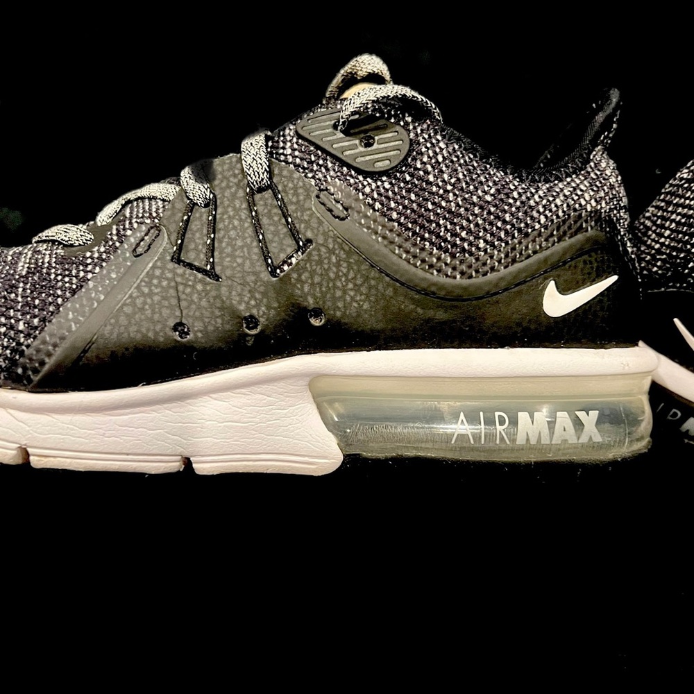 SOLD‼️ NWOT Womens Nike Air Max Sequence 3 - Picture 9 of 16